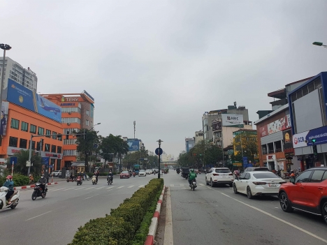 Bán đất tặng nhà c4 phố Nguyễn Sơn cách một nhà ra phố 40m nhỉnh 3 tỷ