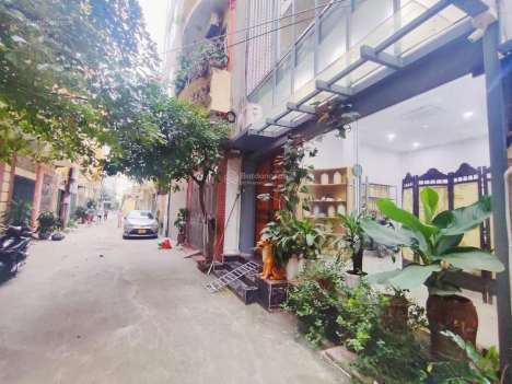 P/LÔ,Ô TÔ TRÁNH,NGUYỄN LÂN-TRƯỜNG CHINH 68m,MT5m,giá 13,2 tỷ.