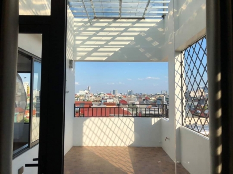 MẶT PHỐ - Nguyễn Trường Tộ 135m x 10 tầng, giá 68 tỷ.