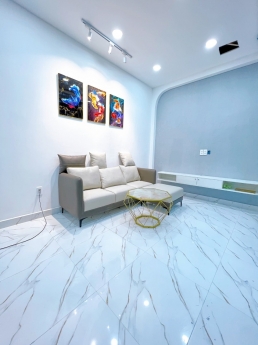 Gấp BÁN Nhà Lê Văn Sỹ PN - 30m2 - 2 Tầng - mới ở ngay - Tặng Full Nội Thất - Sát HXH - Chỉ 4.X Tỷ