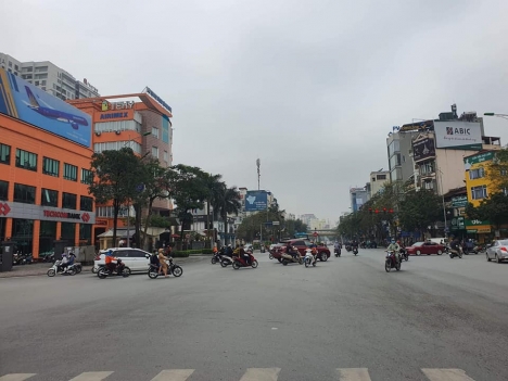 Bán đất tặng nhà c4 phố Nguyễn Sơn cách một nhà ra phố 40m nhỉnh 3 tỷ