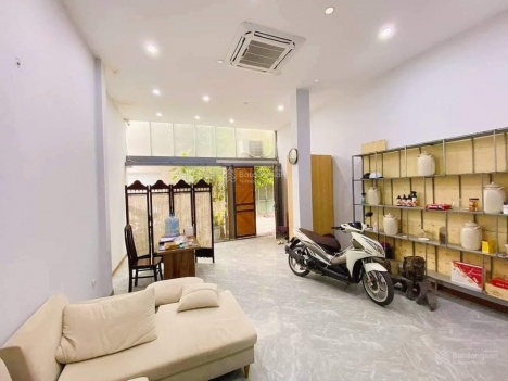 P/LÔ,Ô TÔ TRÁNH,NGUYỄN LÂN-TRƯỜNG CHINH 68m,MT5m,giá 13,2 tỷ.