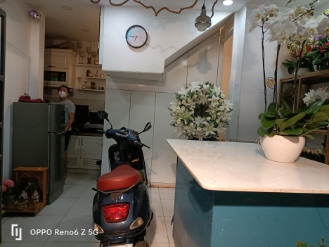 BÁN NHÀ 3 MẶT HẺM THÍCH QUẢNG ĐỨC - NGANG 4 - 32M2 - 6TY3 TL