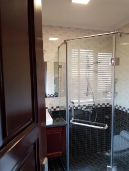 LÔ GÓC- Cách đường 30m - Văn Cao 84m x 5 tầng, giá 8.6 tỷ.