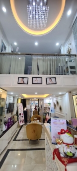 Bán nhà mặt phố Văn Phú- Hà Đông Vỉa Hè_ 5 tầng 40m² _ KD sầm uất giá 6.3 tỷ