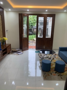 Bán nhà Phúc Lợi , Long Biên : 40 m 3 tầng  MT 4,4m 2,6 Tỷ