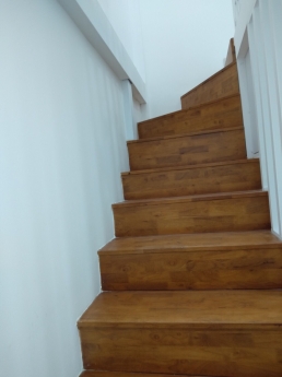 BÁN NHÀ CHÍNH CHỦ HẺM 64 NGUYỄN KHOÁI P2  QUẬN 4