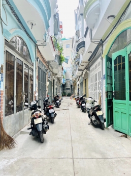 CHÀO BÁN SIÊU PHẨM MINI ĐẸP P14 GV
ĐC: Đường Số 59 F.14 Gò Vấp, 23.3M2, 3.58 TỶ