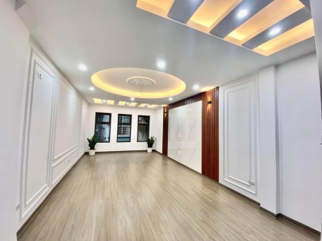 8,5 tỷ Bán Nhà đẹp Thạch Bàn 65m, 6 tầng, Thang máy, Gara ô tô, Tiện ích sung quanh vô vàn