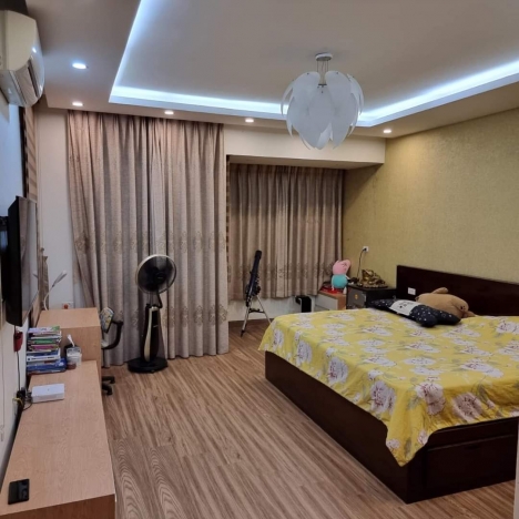 AN SINH ĐỈNH VỚI NHÀ BỒ ĐỀ 45M 5 TẦNG 5 NGỦ DÂN XÂY GẦN HỒ GIÁ 4.5 TỶ. LH E TÂM