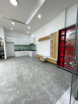 BÁN NHÀ HUỲNH VĂN BÁNH - NGANG 4.5 NỞ HẬU 6 - DT 50M2 - GIÁ CHỈ 5TY3 TL.