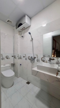 Lô góc Pháo Đài Láng, thông, nông, thoáng, KD nhỏ, 35m, 5T, chỉ 3.9 tỷ!