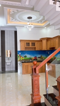 BÁN NHÀ ĐƯỜNG HUỲNH THỊ HAI Q12, HXH 8M, 47M, 5 TỶ