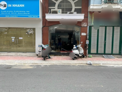 Bán gấp nhà MT nở hậu đường Bàn Cờ, P.13, Quận 3 nội thất cao cấp