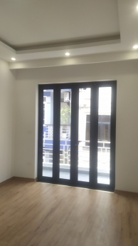 ĐỐNG ĐA BÁN NHÀ PHỐ THÁI HÀ 34 m2 x 4 T 8.6 TỶ Ô TÔ KD