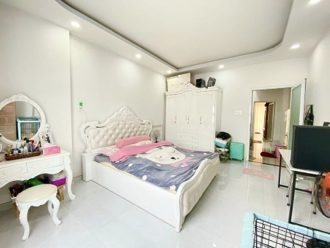 ĐỖ XUÂN HỢP NHÀ 3 TẦNG 4,1X19,9M  PHƯỜNG PHƯỚC BÌNH QUẬN 9  GÍA  11.9 TỶ.