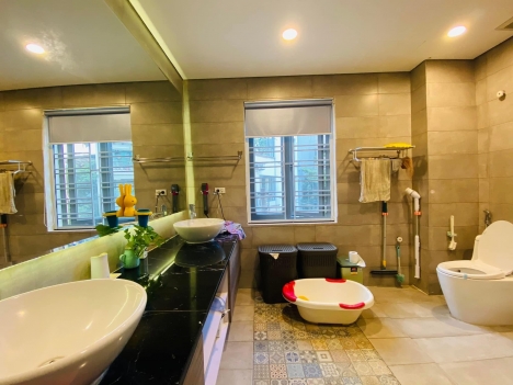 BÁN NHÀ TRUNG TÂM BA ĐÌNH,6 TẦNG THANG MÁY, NGÕ Ô TÔ TRÁNH, BA MẶT THOÁNG VĨNH VIỄN, CHỦ XÂY TÂM