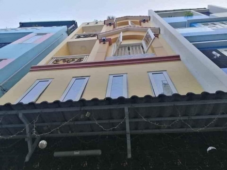 BÁN NHÀ PHÚ NHUẬN HXH 52 M2 NGANG 4M 5 TẦNG BTCT HẺM THÔNG THOÁNG LÊ VĂN SỸ 7.8 TỶ.