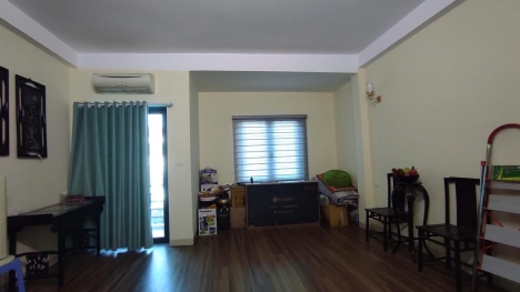Ô tô đỗ cổng, Ngõ Nông, Nhà mới đẹp dân xây, Bán Nhà Ngọc Thụy 45m, 5tầng, 3,5 tỷ
