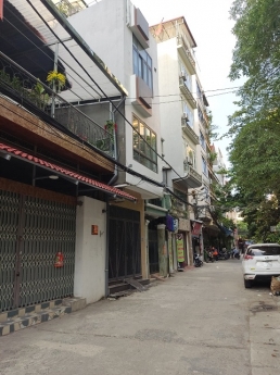 Phân lô, Gara 2 ô tô Hoàng Quốc Việt, 50m, 9.2tỷ