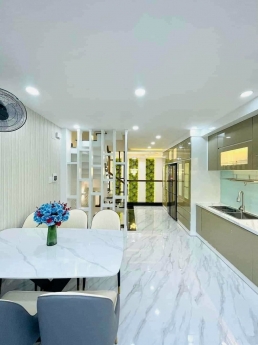 Nhà đẹp 5 tầng Hẻm 5m Lê Văn Thọ, Gò Vấp, 50m2 (4.5x12), chỉ 6.7 Tỷ.