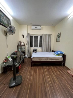 CẦU GIẤY-NGÕ THÔNG KINH DOANH-50m-NHỈNH 5 TỶ