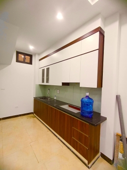 Bán nhà đẹp gần oto phố Bạch Mai Dt: 40m2 , Tầng : 5 , Mt : 4.3m2 Giá : 5 Tỷ !!!