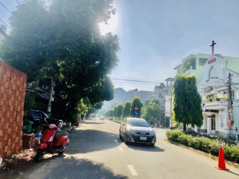 Nhà  MT KINH DOANH ĐỈNH ĐẠI LỘ 3 Phước Bình  Q9 Dt 128m2 10.8 tỷ TL