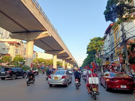 Nhượng lô đất đẹp 42m2 4 tỷ cách 1 nhà ra đường Cầu Diễn
