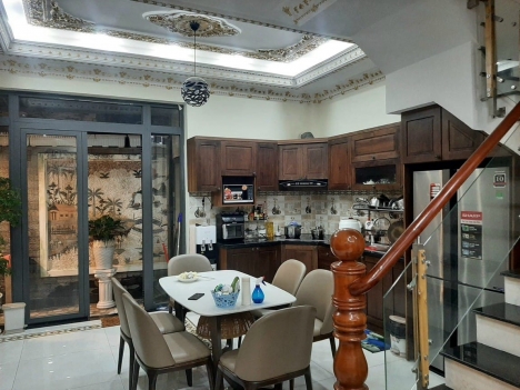 Nhà 4 tầng sang trọng 5x12m Huỳnh Tấn Phát chỉ nhỉn 6 tỷ