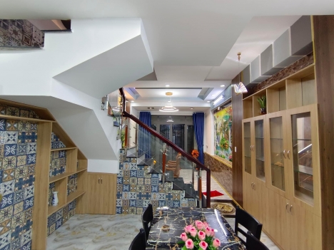 Bán nhà Lê Văn Sỹ P1 Tân Bình 44m2, 3 tầng  BTCT, hxh, giá chỉ 3 tỷ nhỉnh TL