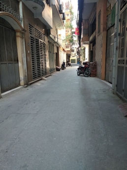 CẦN BÁN NHÀ NGUYỄN TRÃI 42M2*4 TẦNG, MT 4M, NGÕ BA GÁC, GẦN PHỐ, NHỈNH 4 TỶ.