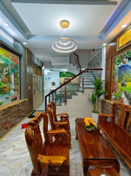 Bán nhà Lê Văn Sỹ P1 Tân Bình 44m2, 3 tầng  BTCT, hxh, giá chỉ 3 tỷ nhỉnh TL