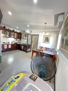 BÁN NHÀ PHỐ TƯƠNG MAI: 42M2, 5 TẦNG, 3 NGỦ, MT 4M, LÔ GÓC, 20M RA Ô TÔ ĐỖ. 3 TỶ