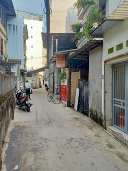 Nhượng lô đất đẹp 42m2 4 tỷ cách 1 nhà ra đường Cầu Diễn
