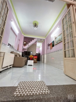 Chủ ngộp bán gấp nhà trung tâm Q7 - full nội thât - Huỳnh Tấn Phát