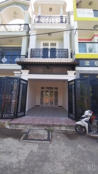 BÁN NHÀ PHỐ GẦN CHỢ ĐẦU MỐI THỦ ĐỨC, 65M2, SHR, Ô TÔ ĐỖ CỬA