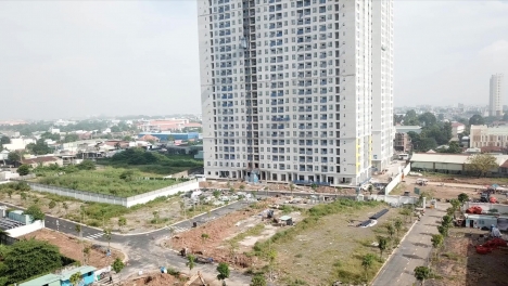 Nhà phố liền kề trong khu CoumPout đầu tiên tại Dĩ An