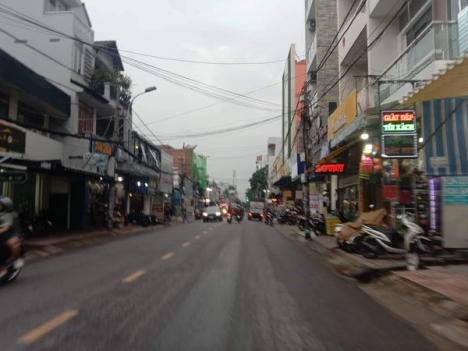 Nhà Mặt Tiền 72m2 Đường số 37 Tân Quy Quận 7 Chỉ 11 Tỷ