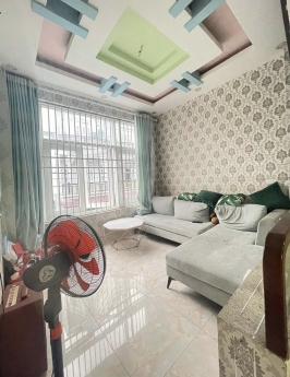 Bán nhà Phường Thới An , Quận 12- 54m2- 3 tầng.Xe 7 chỗ ngủ trong nhà.