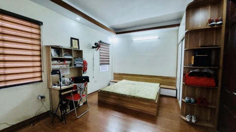 Bán nhà riêng Mỹ Đình. Lô Góc, Gần Ô tô. DT 34,2m x 5T chỉ 4,2 tỷ. sẵn dọn Vali ở Luôn.