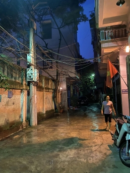 Bán đất ngõ VIP Nguyễn Hoàng Tôn, phân lô quân đội, ô tô tránh, đỗ 44m - Giá 7.8 tỷ