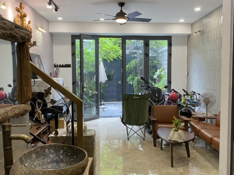 Cần Bán Nhà Mặt Tiền P.12 Bình Thạnh - 6 Tầng Thang Máy - 4.5x14m - 63m2 - Gara OTO - Chỉ 12.X Tỷ