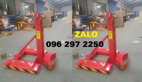 Bộ kẹp thùng phuy được thiết kế theo công nghệ Đức