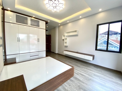 BÁN NHÀ BÁT KHỐI- 32M2, 5 TẦNG-3,2 TỶ-PHÂN LÔ - Ô TÔ - NHÀ MỚI CHỦ TÂM HUYẾT - TIỆN ÍCH NGẬP TRÀN.