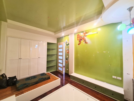 BÁN NHÀ PHỐ HỒNG TIẾN, BỒ ĐỀ, LONG BIÊN - Ô TÔ 7 CHỖ VÀO NHÀ - 43 M2 X 5T - Giá 5,35 tỷ -