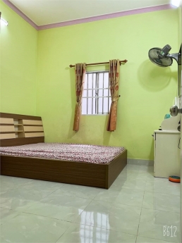 Chủ ngộp bán gấp nhà trung tâm Q7 - full nội thât - Huỳnh Tấn Phát