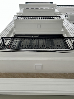 LÔ GÓC, NHÀ MỚI Ở LUÔN, VỊ TRÍ ĐẸP, Ô TÔ- NGỌC THỤY 55M2, 3 TẦNG-3,8 TỶ