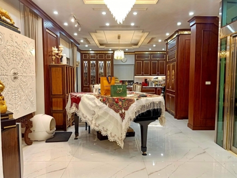 BIỆT THỰ SIÊU VIP - HOÀNG QUỐC VIỆT 200m2 - giá chào 76 tỷ
 ĐẲNG CẤP - TẶNG TOÀN BỘ NỘI THẤT SỊN