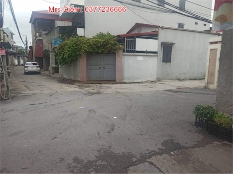 Giá 29 triệu, Mrs Diễm bán 71m đất trục kinh doanh Lỗ Giao, Việt Hùng, Đông Anh